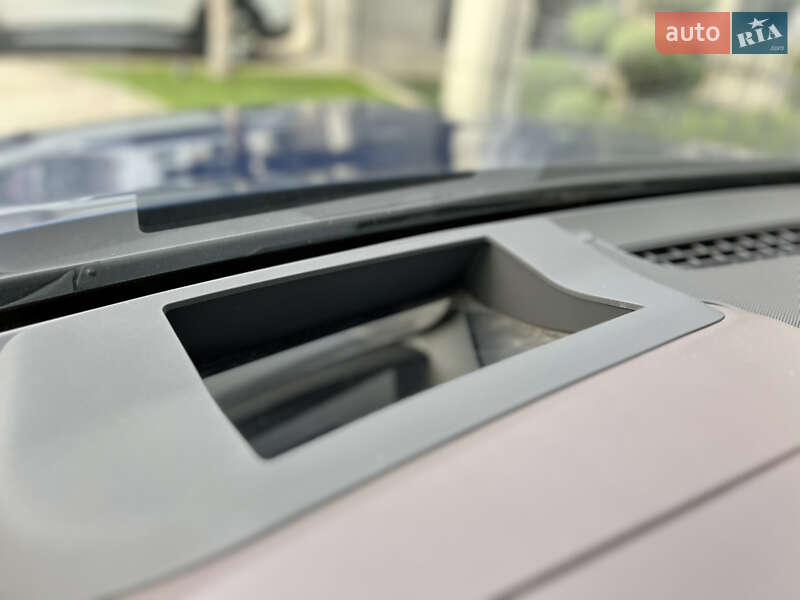 Внедорожник / Кроссовер Bentley Bentayga 2017 в Одессе фото 54 Внедорожник / Кроссовер Bentley Bentayga 2017 в Одессе