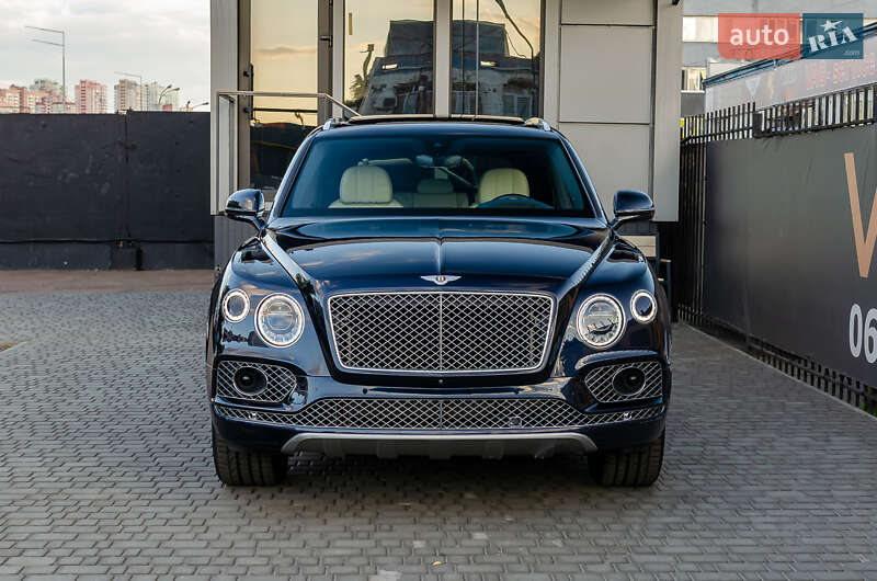 Внедорожник / Кроссовер Bentley Bentayga 2019 в Киеве