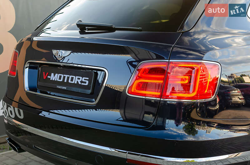 Внедорожник / Кроссовер Bentley Bentayga 2019 в Киеве