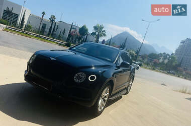Позашляховик / Кросовер Bentley Bentayga 2016 в Одесі