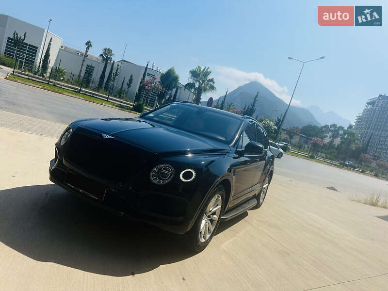 Внедорожник / Кроссовер Bentley Bentayga 2016 в Одессе
