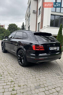 Внедорожник / Кроссовер Bentley Bentayga 2016 в 