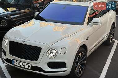 Внедорожник / Кроссовер Bentley Bentayga 2019 в 