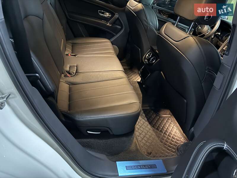Позашляховик / Кросовер Bentley Bentayga 2019 в Києві
