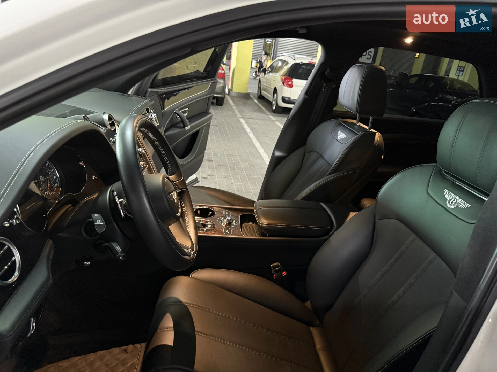 2019 Bentley Bentayga - мініатюра 5
