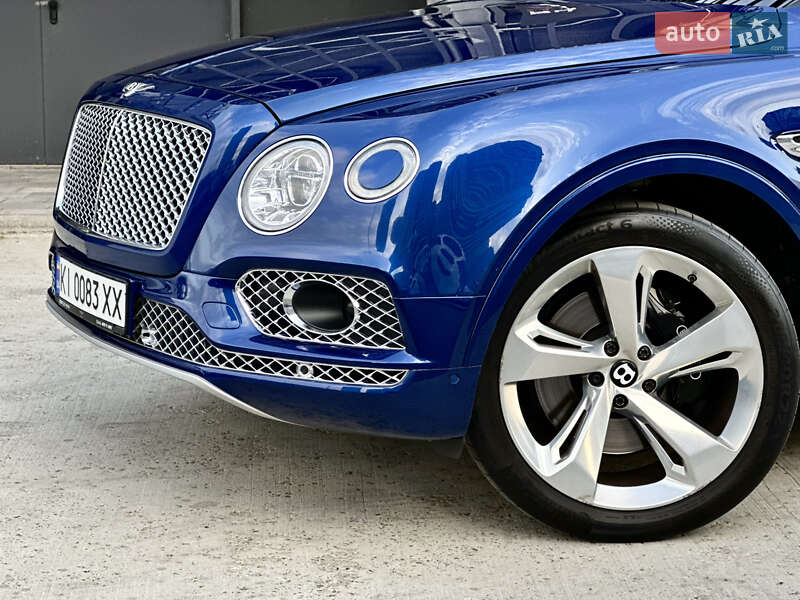 Позашляховик / Кросовер Bentley Bentayga 2016 в Києві