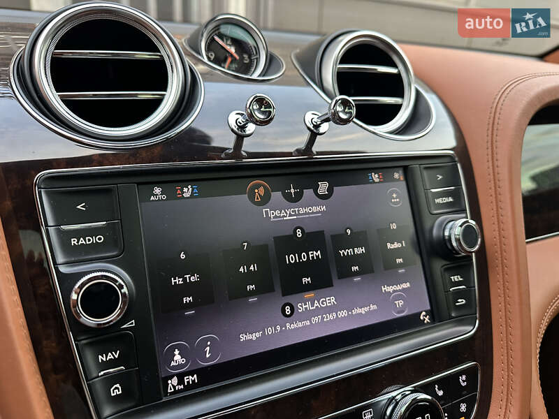 Позашляховик / Кросовер Bentley Bentayga 2016 в Києві