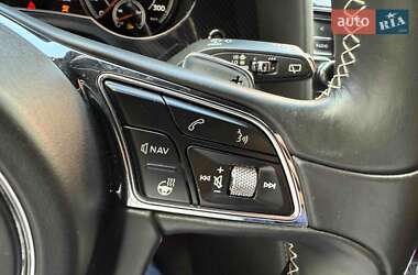 Позашляховик / Кросовер Bentley Bentayga 2016 в 