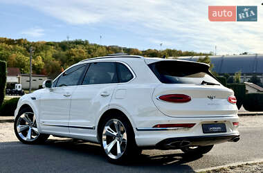 Внедорожник / Кроссовер Bentley Bentayga 2021 в 