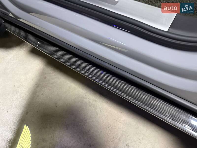 Позашляховик / Кросовер Bentley Bentayga 2022 в Києві фото 47 Позашляховик / Кросовер Bentley Bentayga 2022 в Києві