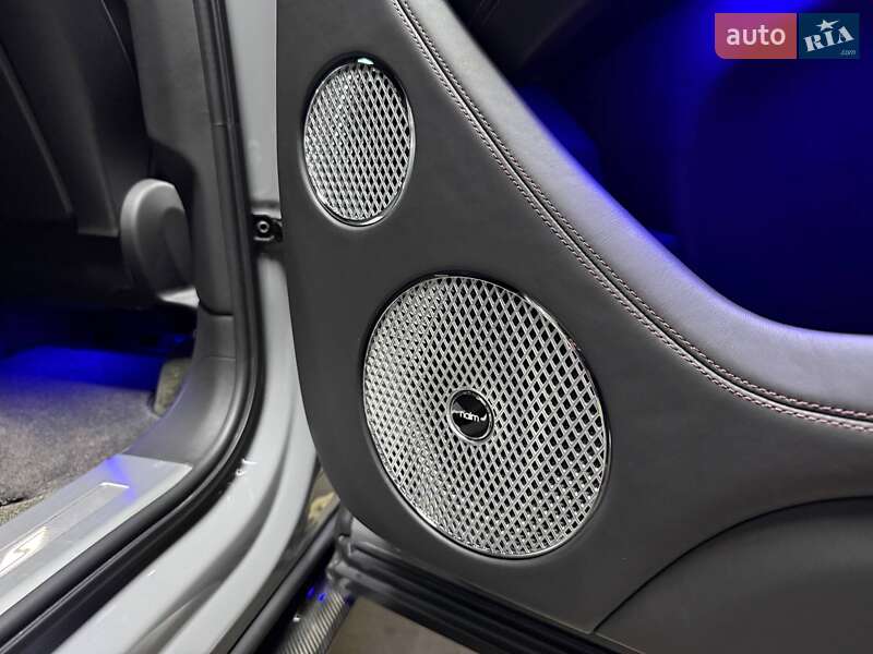 Позашляховик / Кросовер Bentley Bentayga 2022 в Києві фото 104 Позашляховик / Кросовер Bentley Bentayga 2022 в Києві