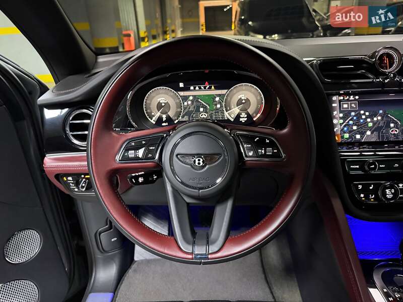 Позашляховик / Кросовер Bentley Bentayga 2022 в Києві фото 66 Позашляховик / Кросовер Bentley Bentayga 2022 в Києві