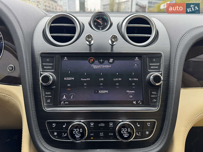 Внедорожник / Кроссовер Bentley Bentayga 2018 в Киеве фото 16 Внедорожник / Кроссовер Bentley Bentayga 2018 в Киеве