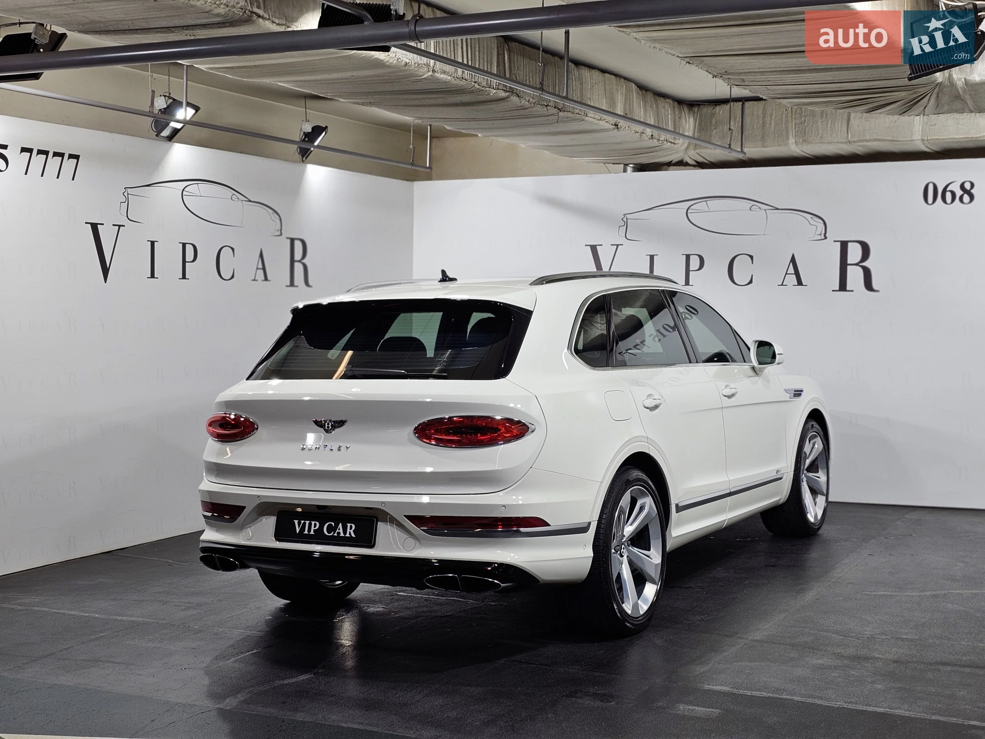 2021 Bentley Bentayga - мініатюра 8