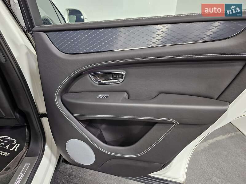 Внедорожник / Кроссовер Bentley Bentayga 2021 в Киеве фото 14 Внедорожник / Кроссовер Bentley Bentayga 2021 в Киеве