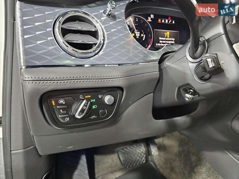 Внедорожник / Кроссовер Bentley Bentayga 2021 в Киеве фото 24 Внедорожник / Кроссовер Bentley Bentayga 2021 в Киеве