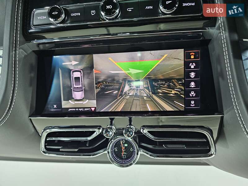 Внедорожник / Кроссовер Bentley Bentayga 2021 в Киеве фото 30 Внедорожник / Кроссовер Bentley Bentayga 2021 в Киеве