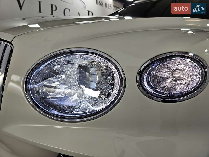 Внедорожник / Кроссовер Bentley Bentayga 2021 в Киеве фото 46 Внедорожник / Кроссовер Bentley Bentayga 2021 в Киеве