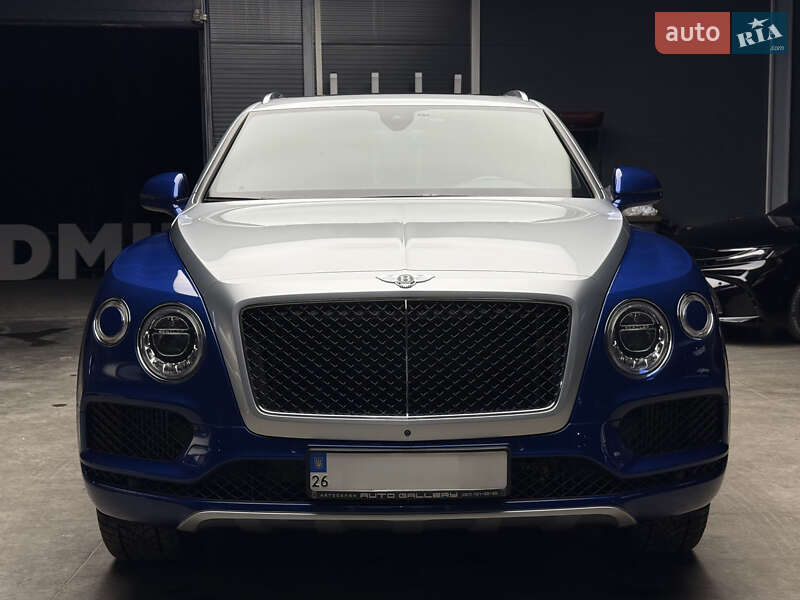 Внедорожник / Кроссовер Bentley Bentayga 2017 в Черновцах