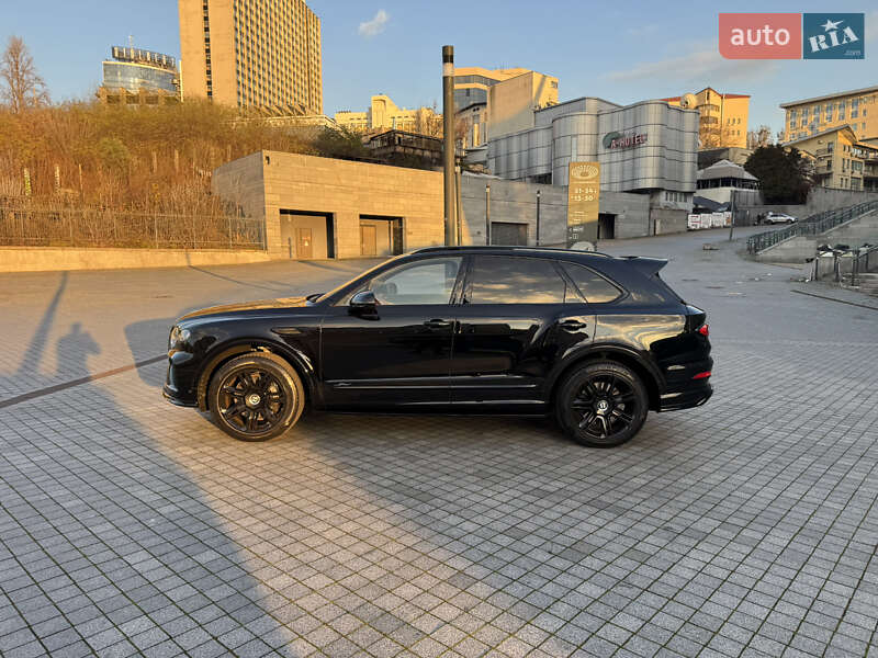 Внедорожник / Кроссовер Bentley Bentayga 2021 в Киеве