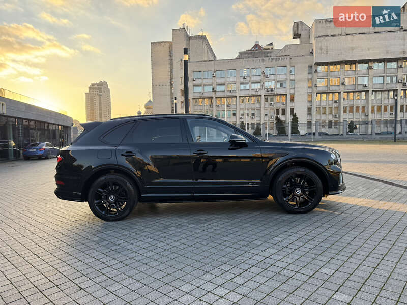 Внедорожник / Кроссовер Bentley Bentayga 2021 в Киеве
