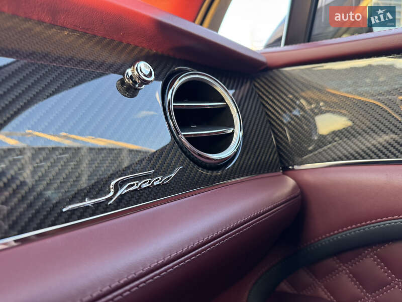 Внедорожник / Кроссовер Bentley Bentayga 2021 в Киеве