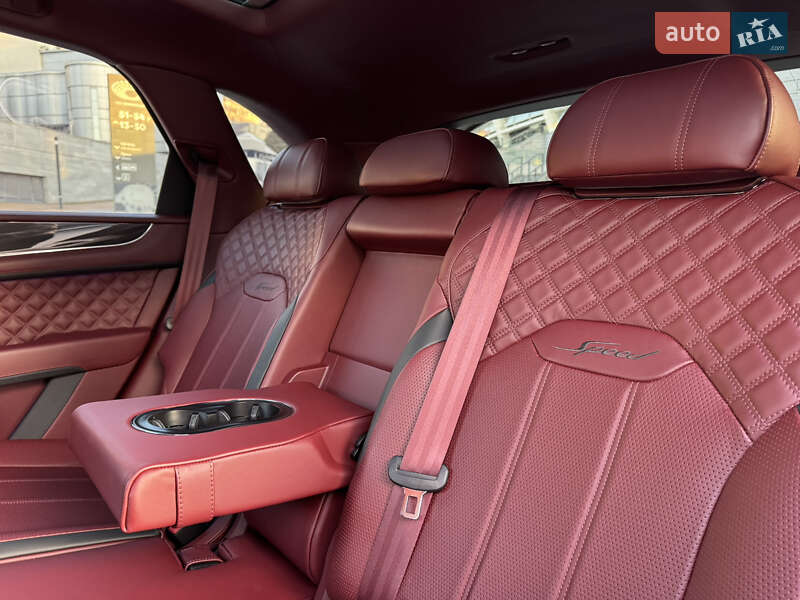 Внедорожник / Кроссовер Bentley Bentayga 2021 в Киеве