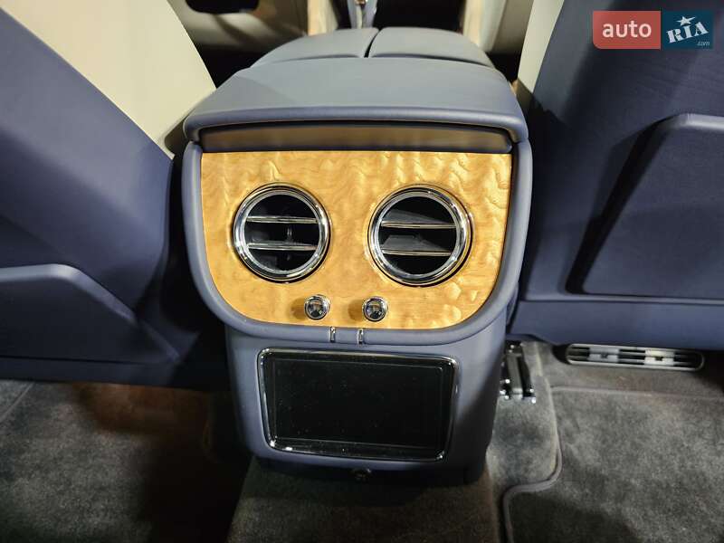 Внедорожник / Кроссовер Bentley Bentayga 2022 в Киеве фото 16 Внедорожник / Кроссовер Bentley Bentayga 2022 в Киеве