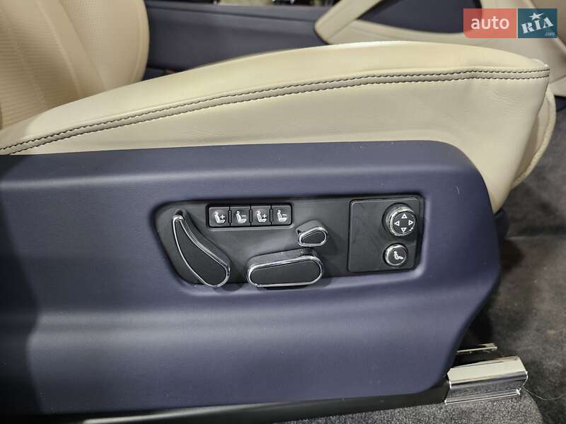 Внедорожник / Кроссовер Bentley Bentayga 2022 в Киеве фото 21 Внедорожник / Кроссовер Bentley Bentayga 2022 в Киеве