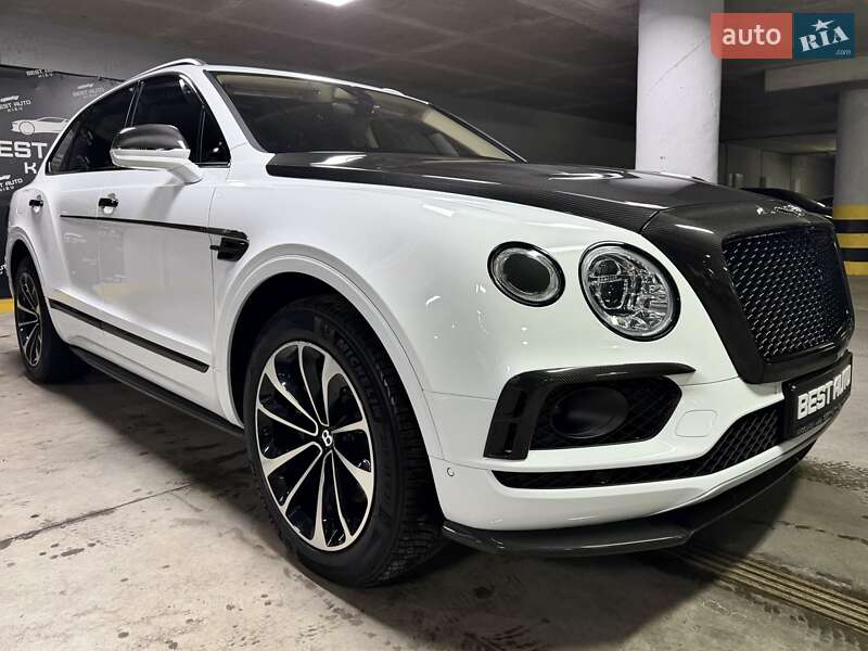 Внедорожник / Кроссовер Bentley Bentayga 2018 в Киеве