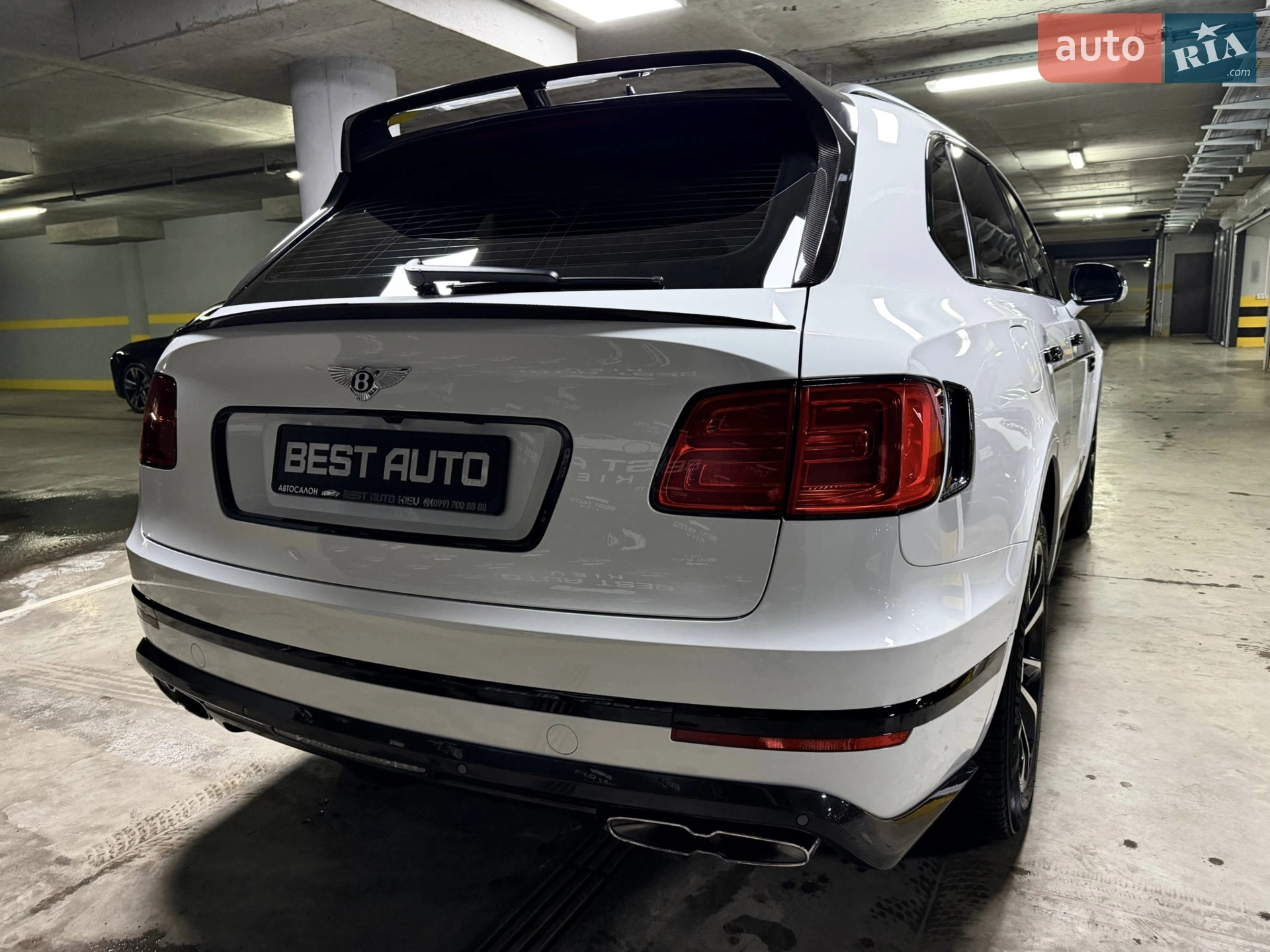 2018 Bentley Bentayga - мініатюра 12