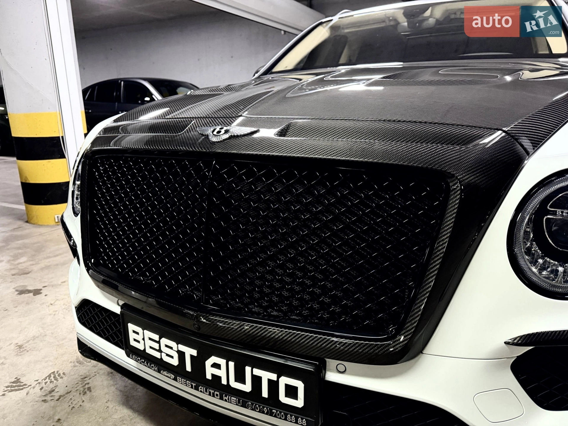 2018 Bentley Bentayga - мініатюра 23