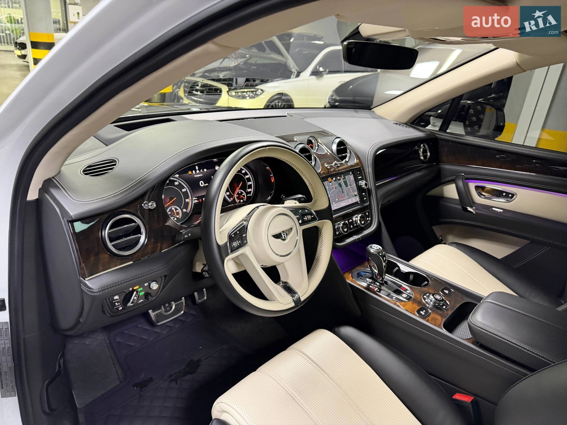 2018 Bentley Bentayga - мініатюра 60