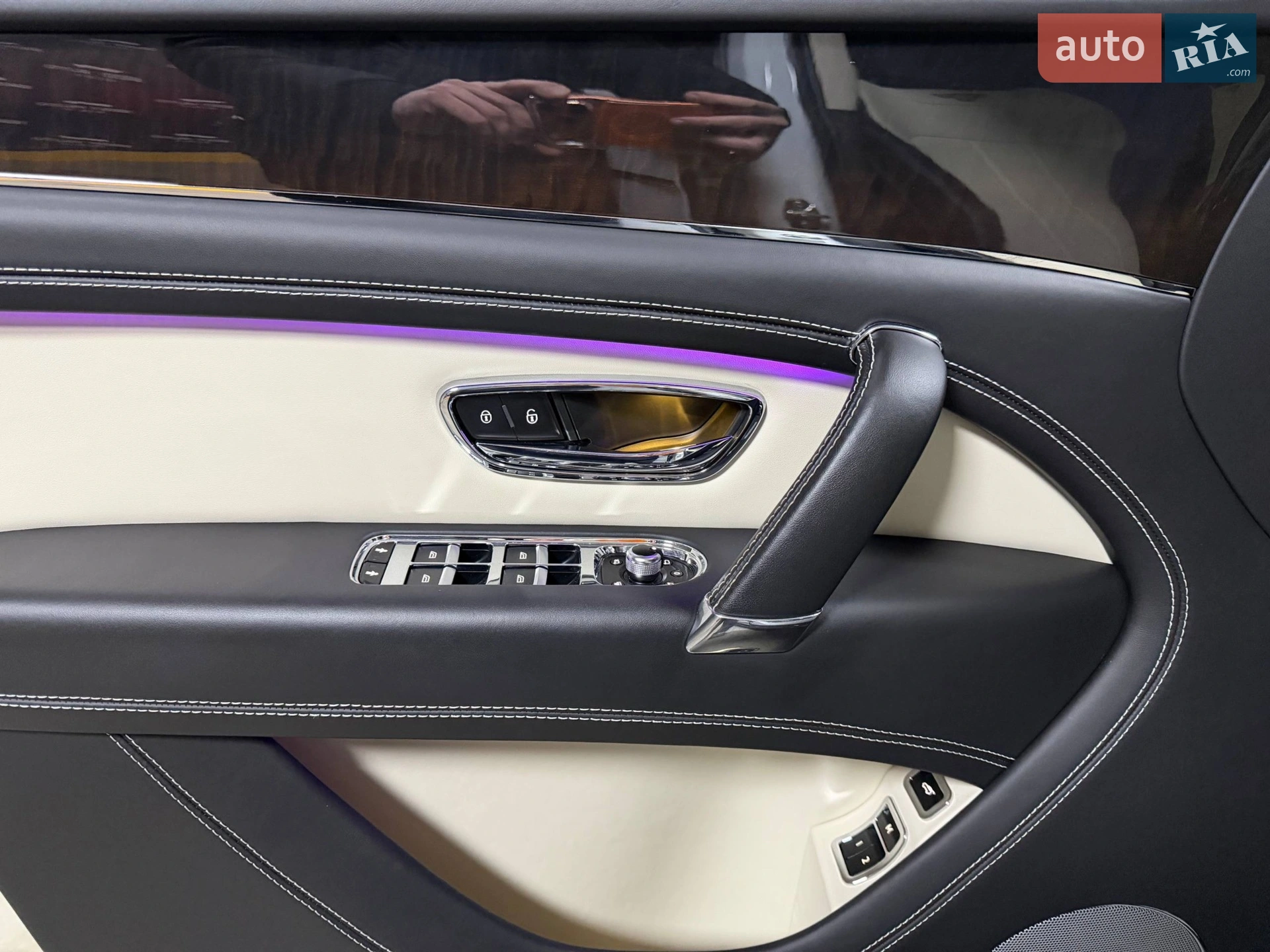 2018 Bentley Bentayga - мініатюра 47
