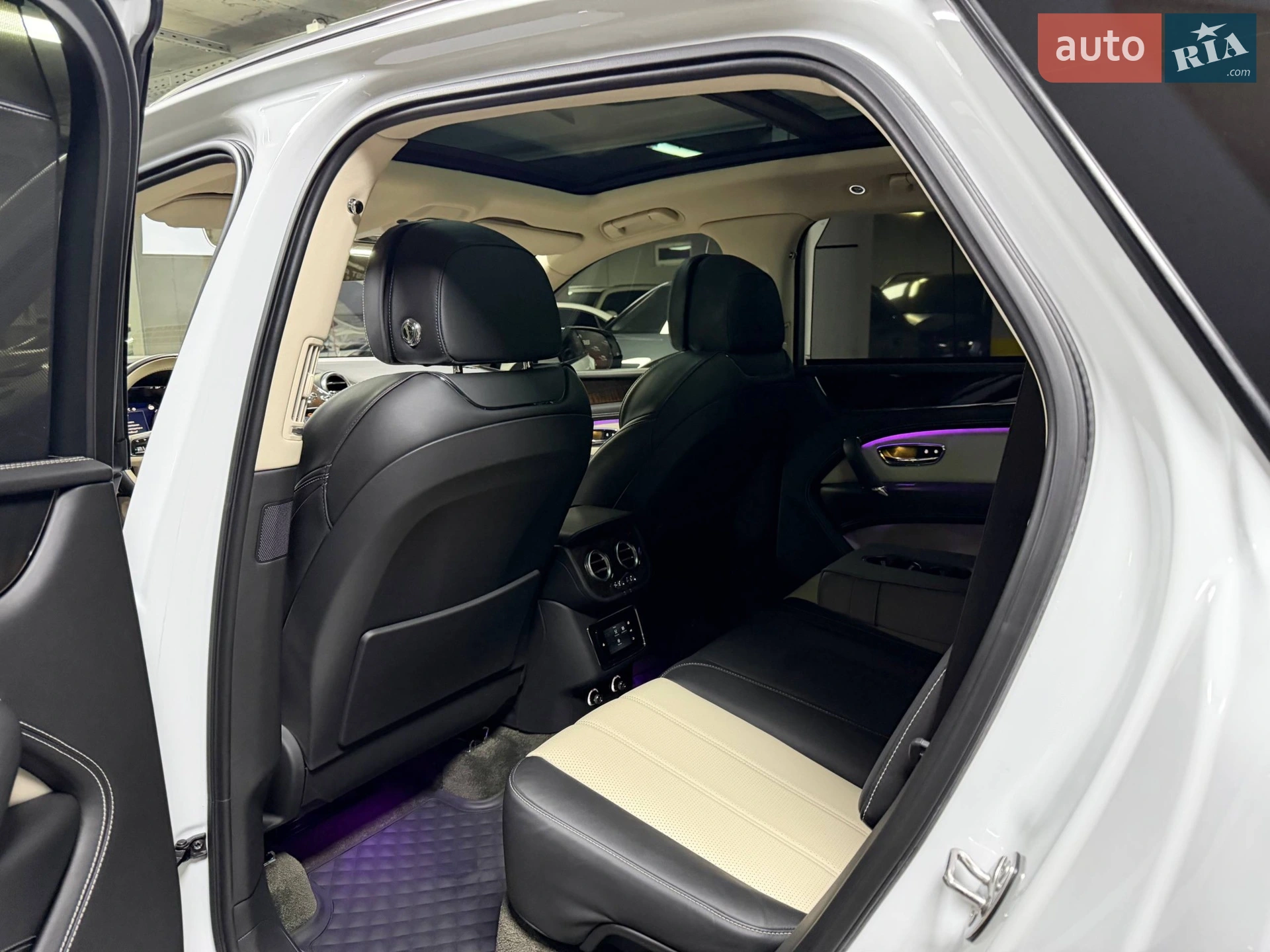 2018 Bentley Bentayga - мініатюра 82