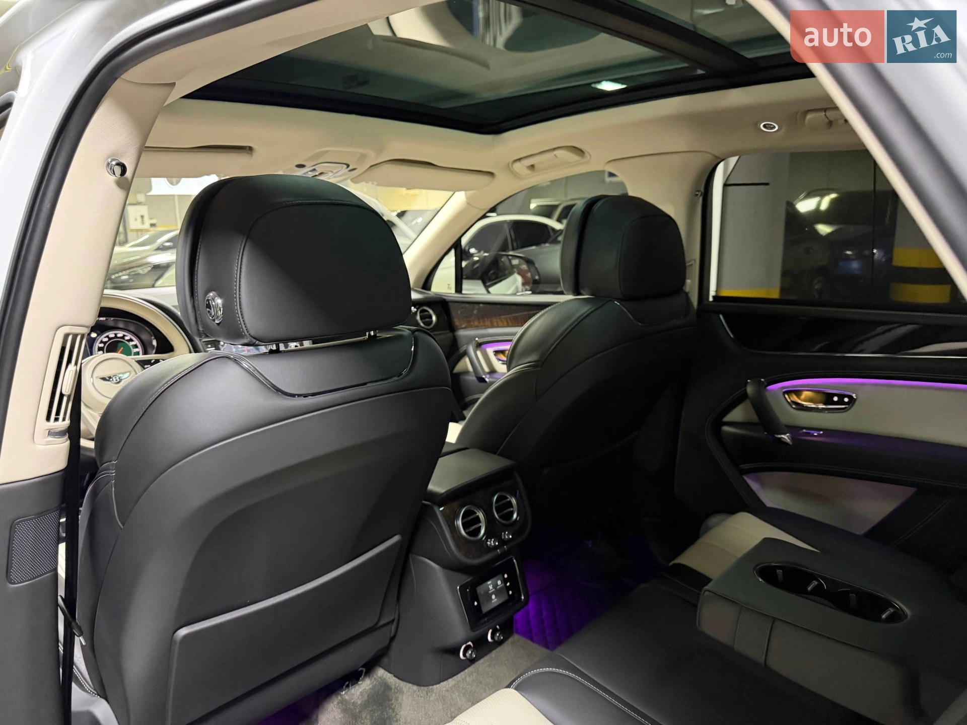 2018 Bentley Bentayga - мініатюра 81