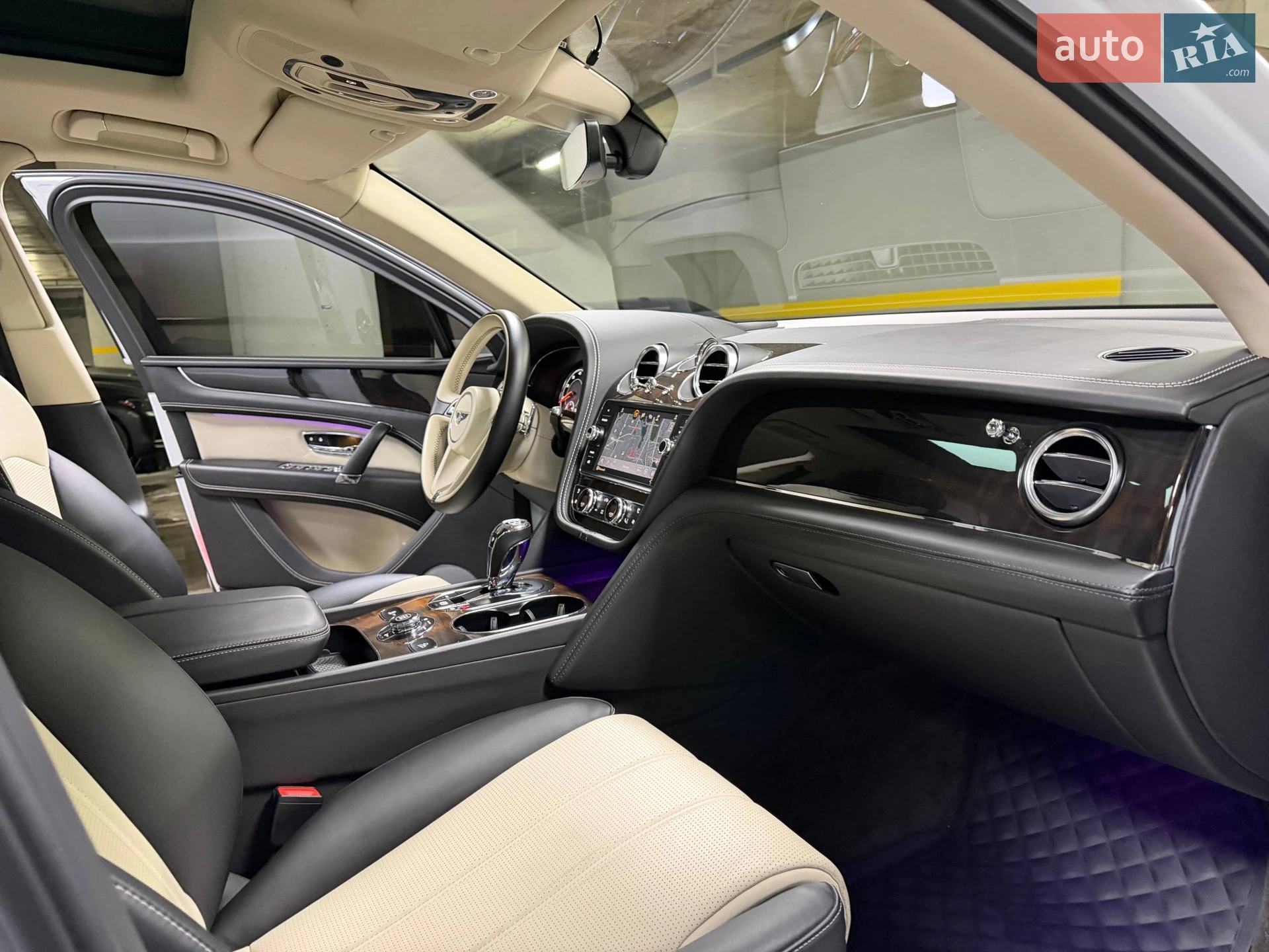 2018 Bentley Bentayga - мініатюра 120
