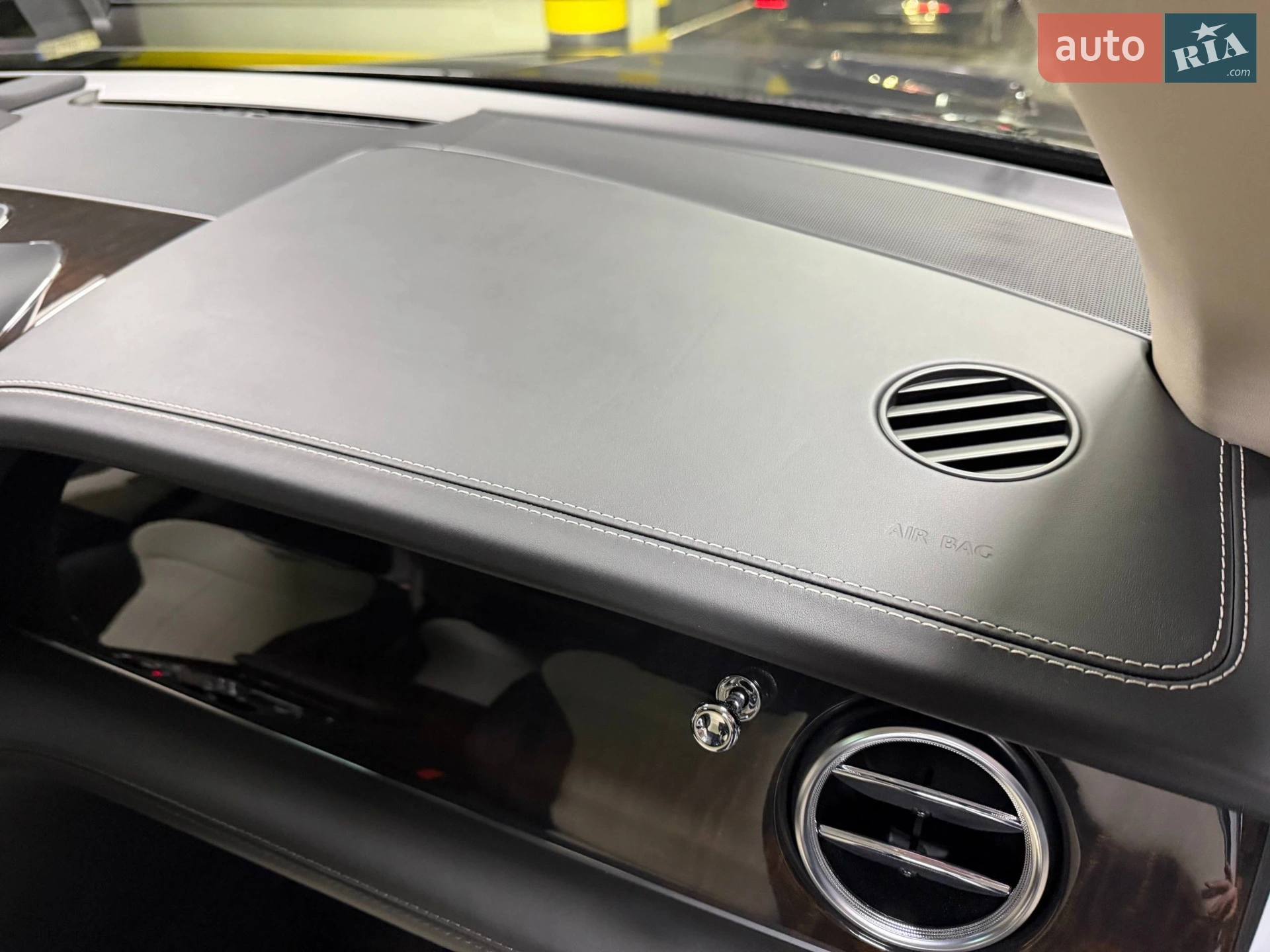 2018 Bentley Bentayga - мініатюра 128