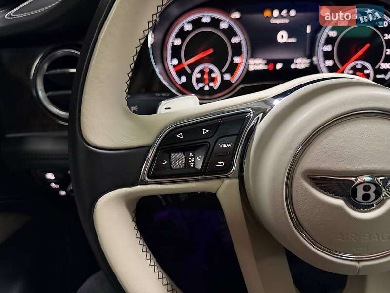 Внедорожник / Кроссовер Bentley Bentayga 2018 в Киеве