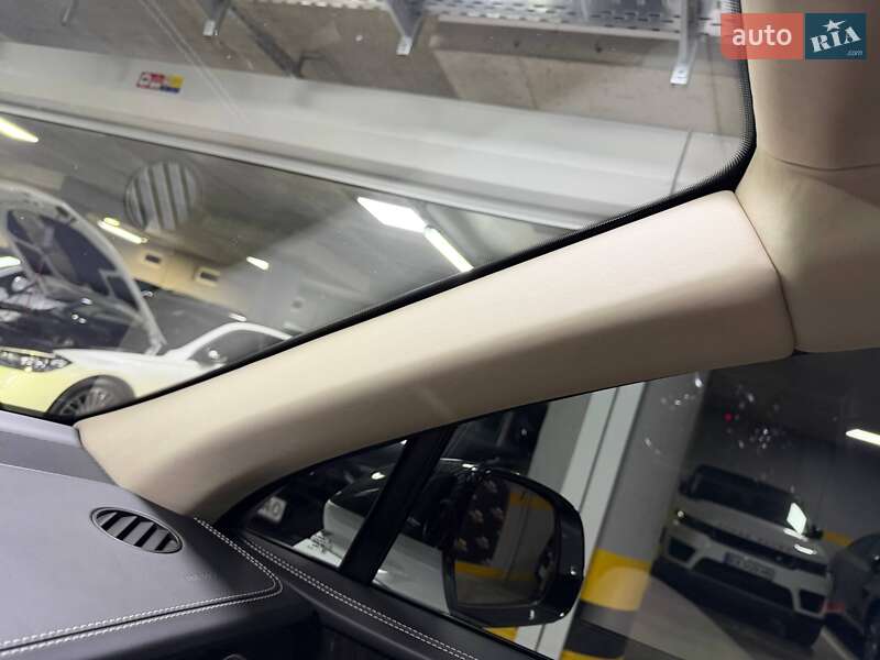 Внедорожник / Кроссовер Bentley Bentayga 2018 в Киеве