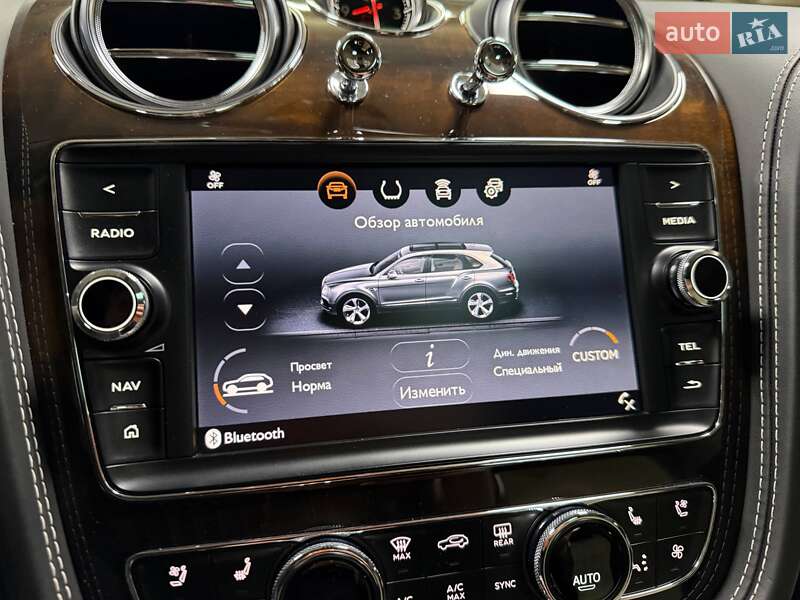 Внедорожник / Кроссовер Bentley Bentayga 2018 в Киеве