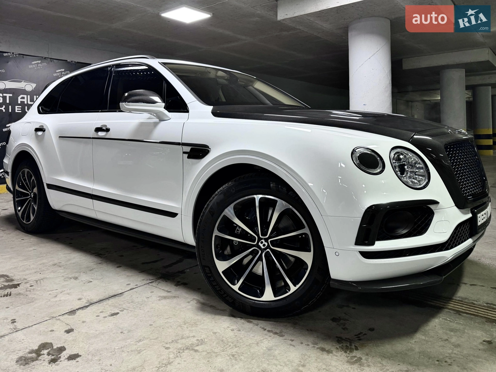 2018 Bentley Bentayga - мініатюра 136