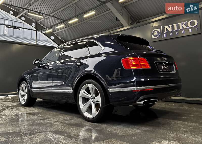Позашляховик / Кросовер Bentley Bentayga 2017 в Києві