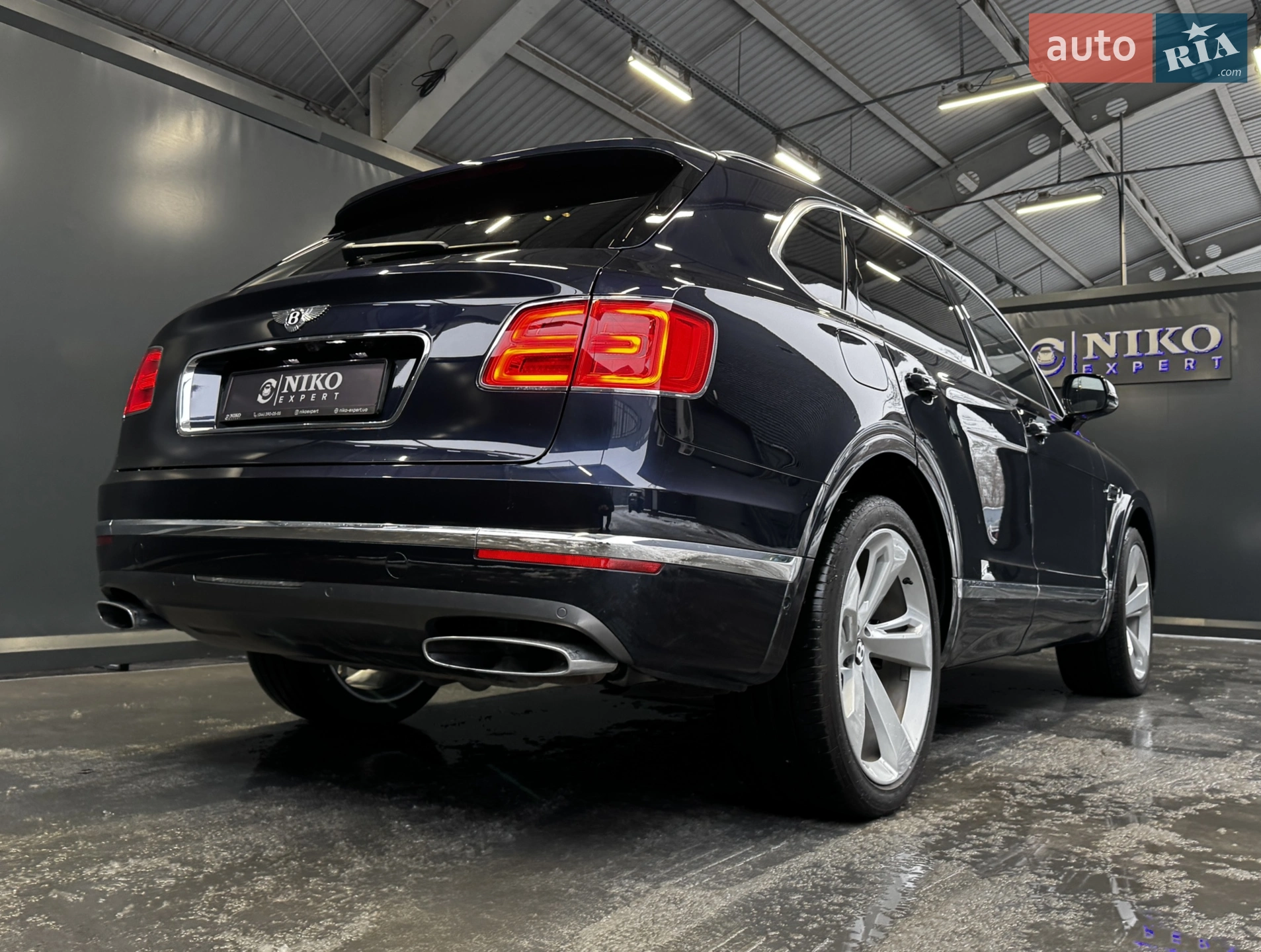 2017 Bentley Bentayga - мініатюра 12
