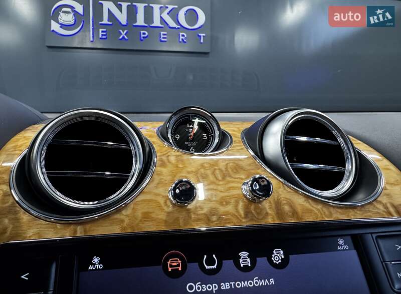 Позашляховик / Кросовер Bentley Bentayga 2017 в Києві