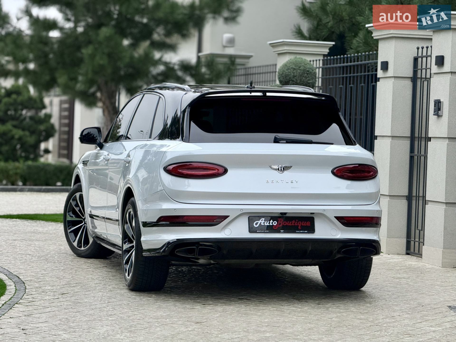 2024 Bentley Bentayga - мініатюра 13