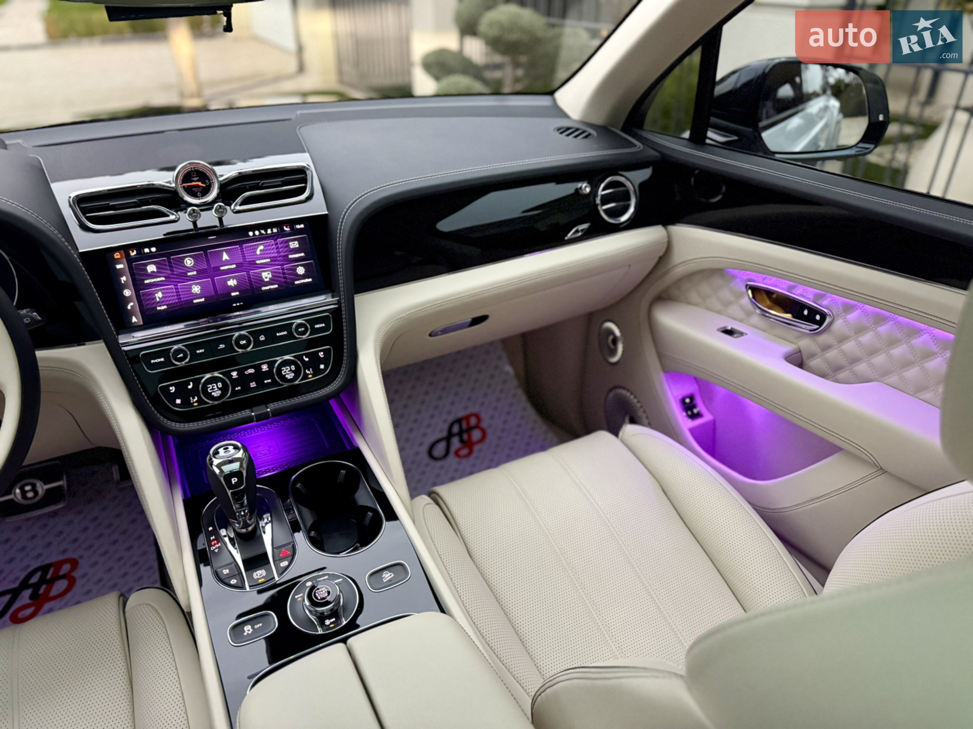 2024 Bentley Bentayga - мініатюра 45