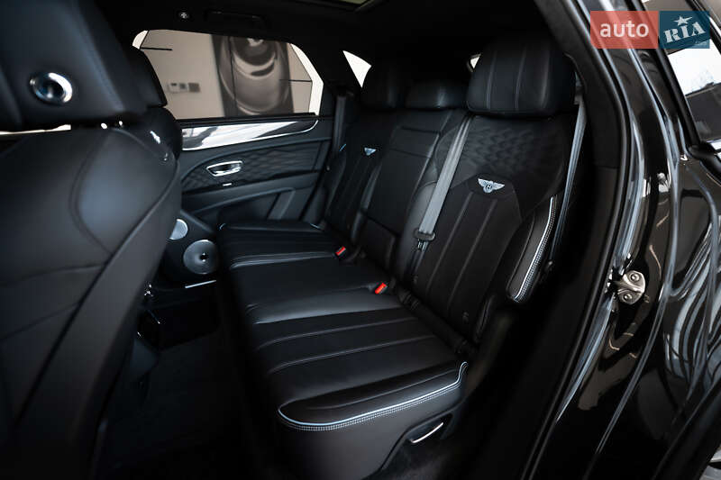 Позашляховик / Кросовер Bentley Bentayga 2024 в Києві