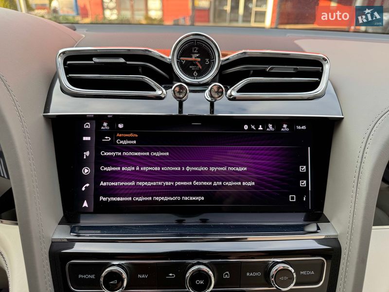 Внедорожник / Кроссовер Bentley Bentayga 2023 в Львове