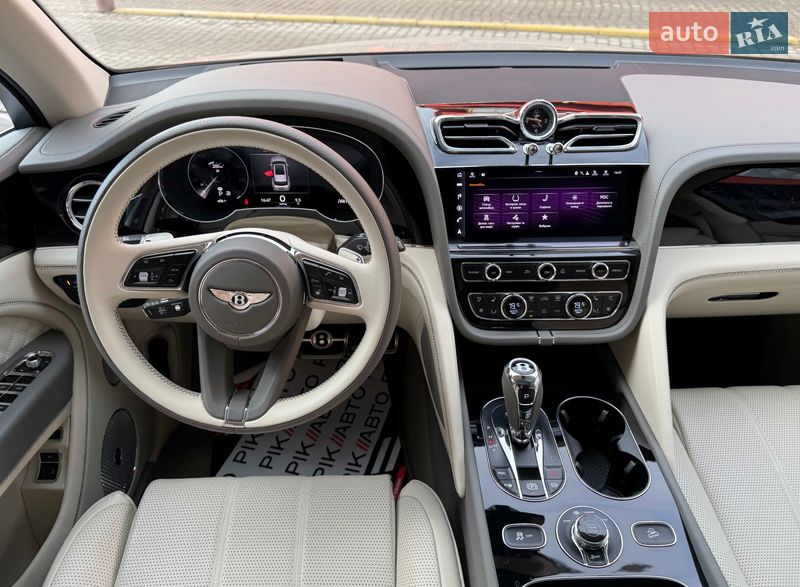Внедорожник / Кроссовер Bentley Bentayga 2023 в Львове